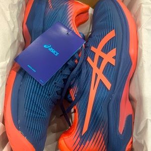 Women’s ASICS Solution Speed FF. Grand Shark/Papaya.